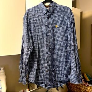 Cinch Blue Button Down Shirt L